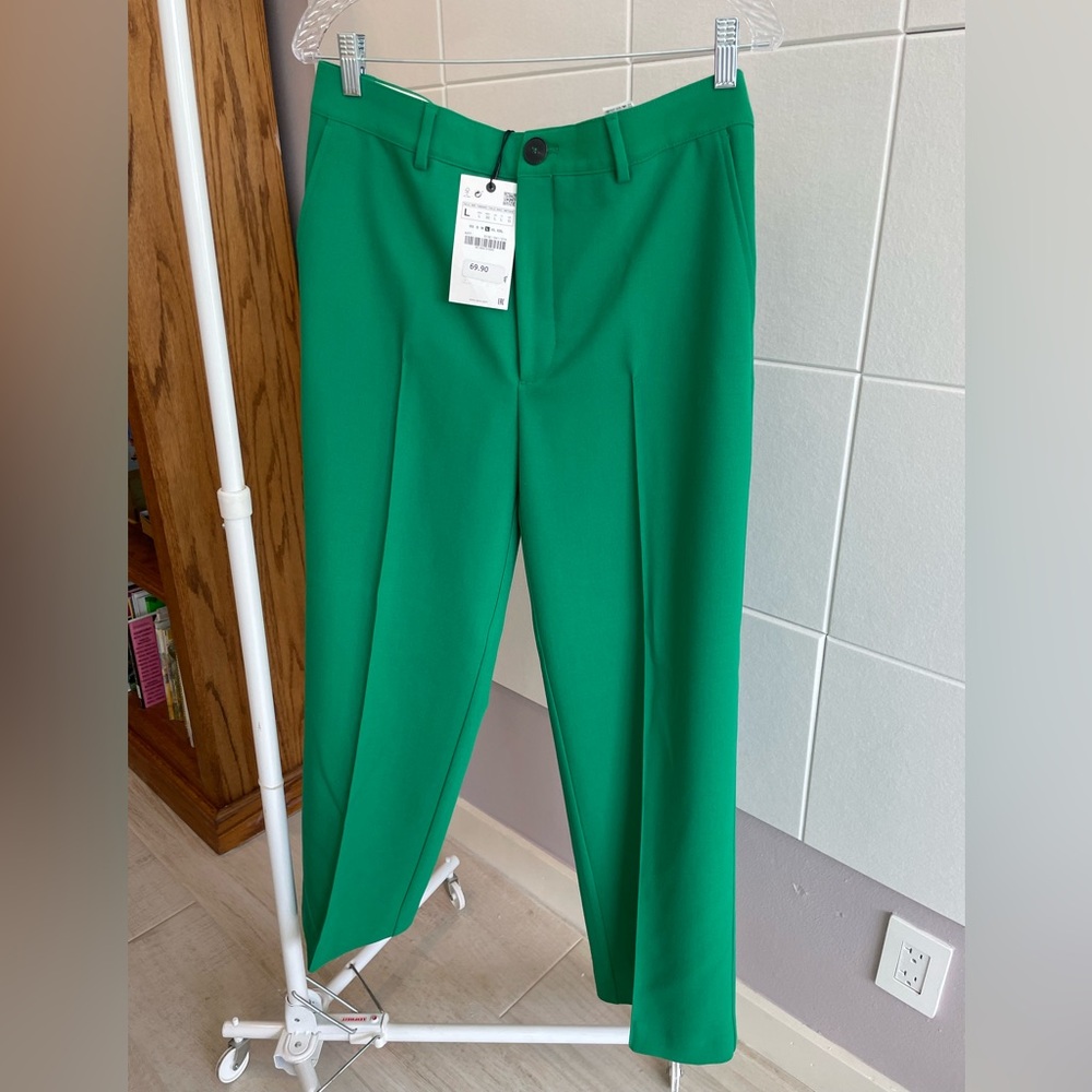 ZARA pants size L kelly green